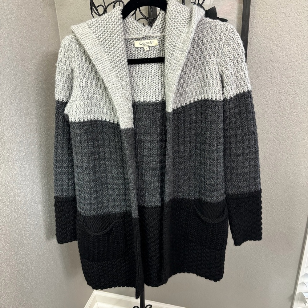 Cocogio Italy Womens Mohair Wool Blend  Sweater Black Gray Hood Small Fast Ship